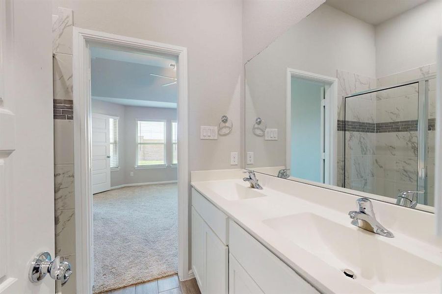 Furnished interior view inside a new home in Elevon, Lavon (Image 6).