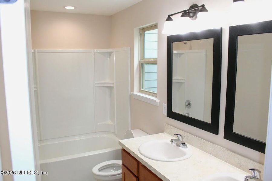 Image 33 of a home in .