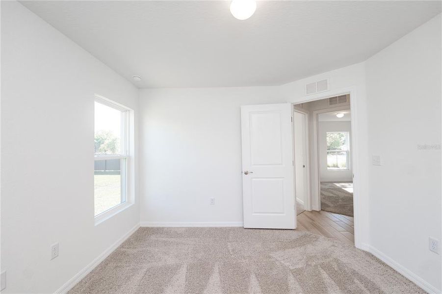 Spacious, unfurnished interior of a new home in , Frostproof (Image 17).