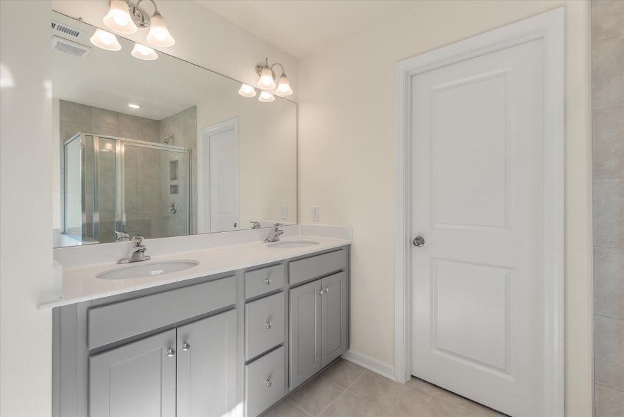 Furnished interior view inside a new home in Parker's Preserve, Ridgeville (Image 6).
