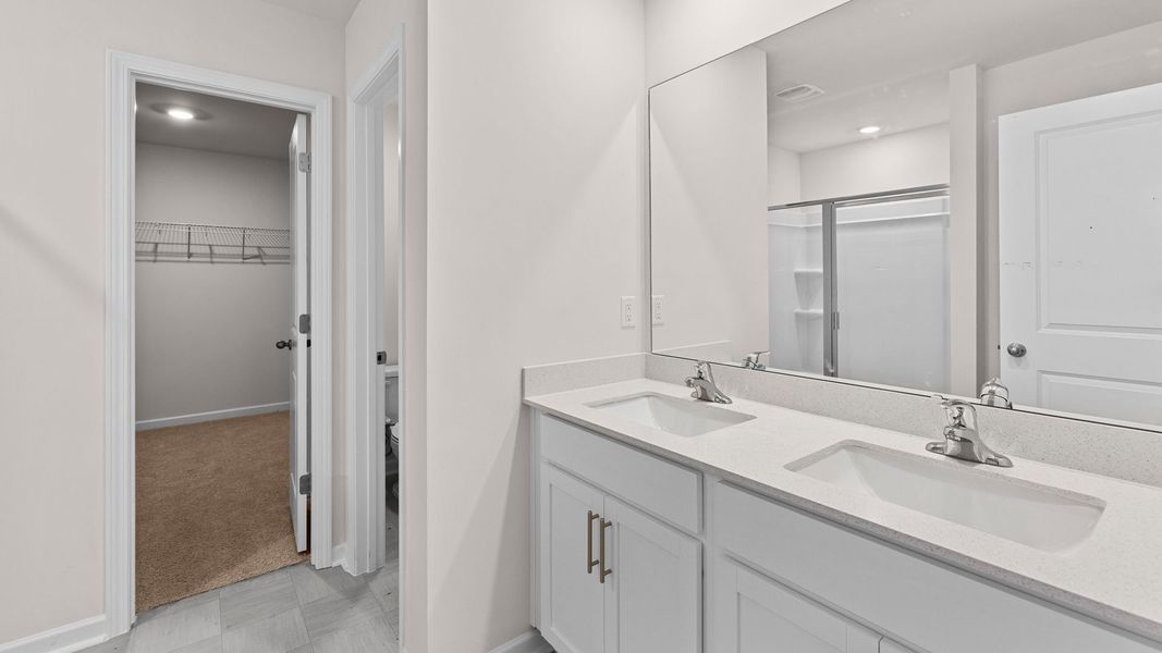 Furnished interior view inside a new home in Ridgewood Farms, Winterville (Image 10).