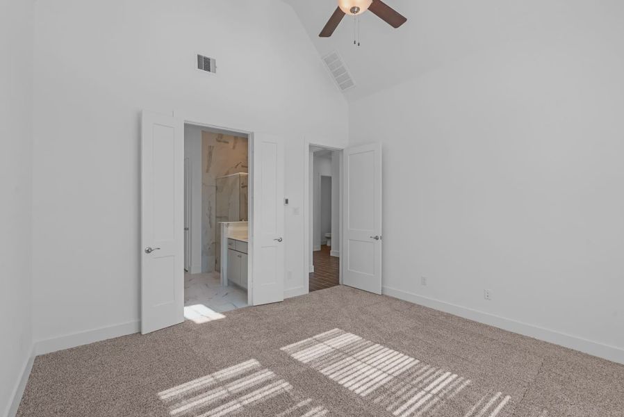Representative unfurnished interior of a home built from the St Andrews by Chesmar Homes in Riceland Alley Loads, Mont Belvieu (Image 24).