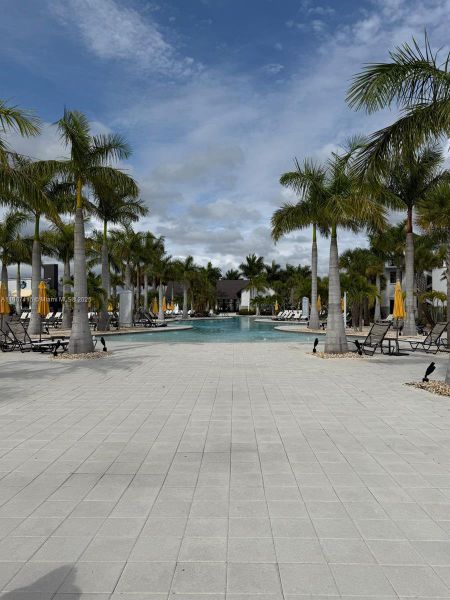 Image 38 of a home in .