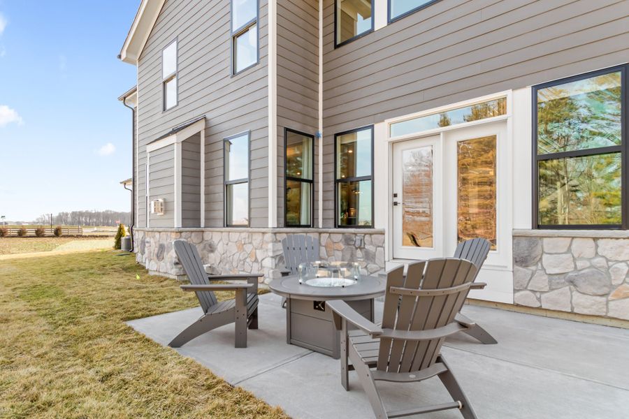 Representative exterior details of a home built from the Huxley by Fischer Homes in Veranda Manor, Canton (Image 4).