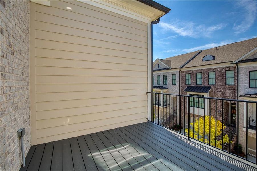 Exterior details and patio area of a home in , Alpharetta (Image 4).