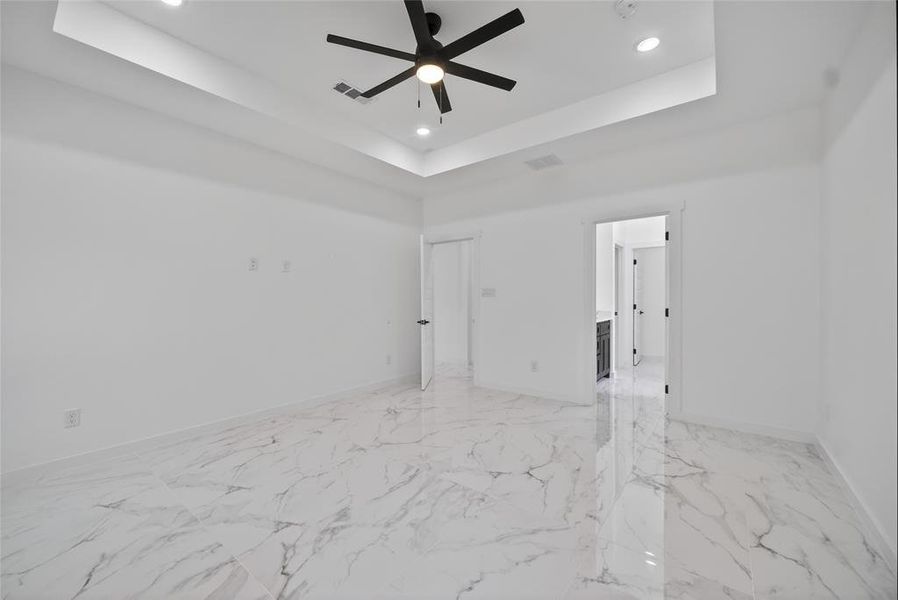 Spacious, unfurnished interior of a new home in , Glenn Heights (Image 18). Spacious, unfurnished interior of a new home in , Glenn Heights (Image 18).