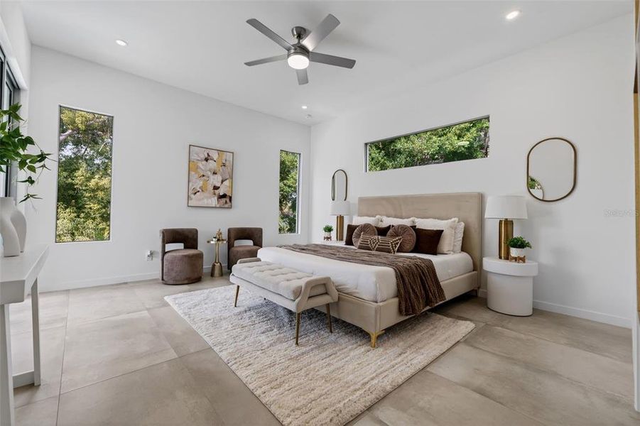 Furnished interior view inside a new home in , Sarasota (Image 30).