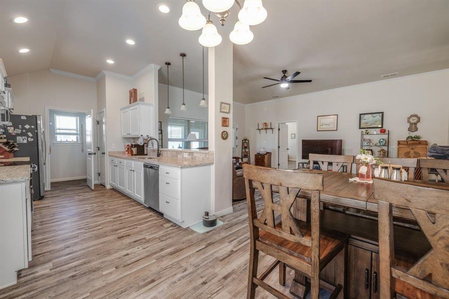 Furnished interior view inside a new home in , Abilene (Image 15).