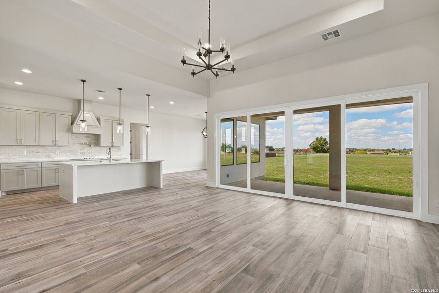 Spacious, unfurnished interior of a new home in , Floresville (Image 22).