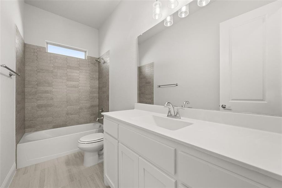 429 Lamb Bathroom12