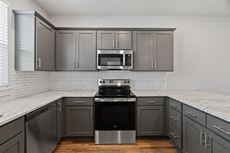 Furnished interior view inside a new home in , Weatherford (Image 12).