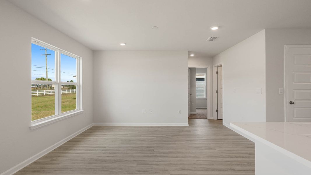 Spacious, unfurnished interior of a new home in Magnolia at the Bluffs Phase 3, Freeport (Image 11).