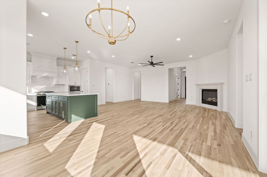 Spacious, unfurnished interior of a new home in Rocky Top Ranch, Reno (Image 32).