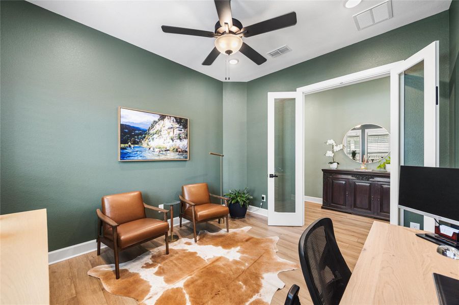 Dedicated office with a polished and inspiring atmosphere