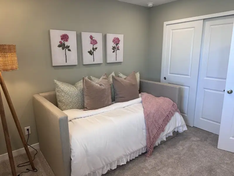 Furnished interior view inside a new home in Whaley Grove Townhomes, St. Cloud (Image 14). Furnished interior view inside a new home in Whaley Grove Townhomes, St. Cloud (Image 14).