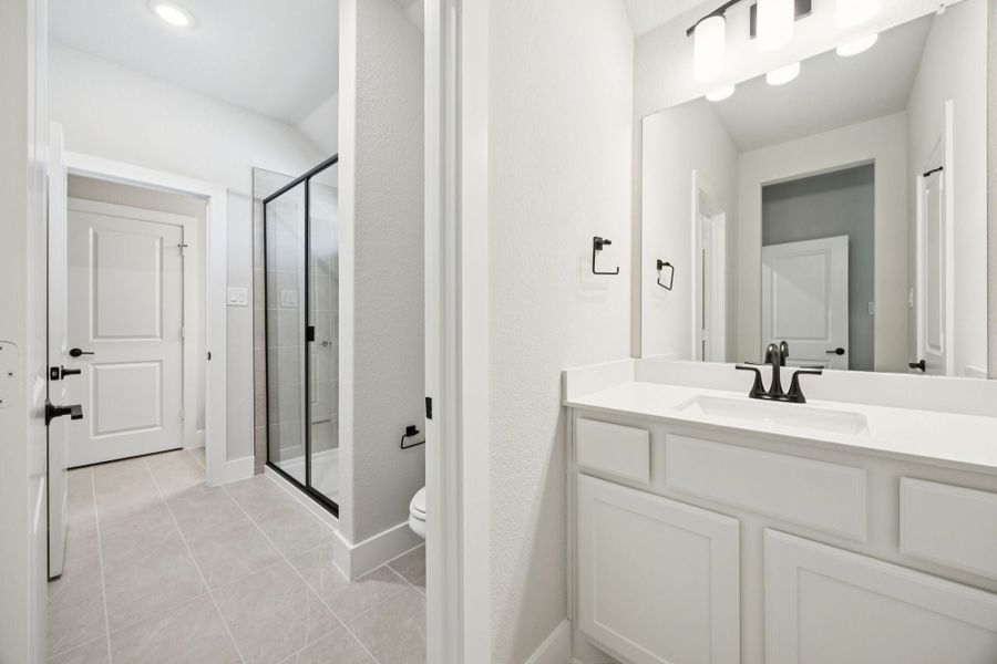 Furnished interior view inside a new home in Painted Tree Lakeside, McKinney (Image 15).