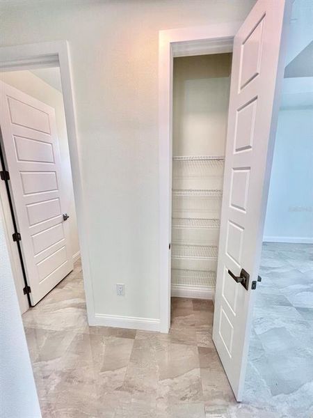 Spacious, unfurnished interior of a new home in , Rotonda West (Image 51).