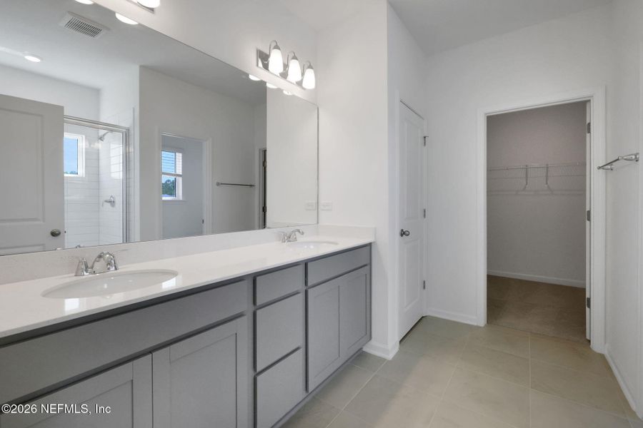 Furnished interior view inside a new home in Hyland Trail, Green Cove Springs (Image 6).