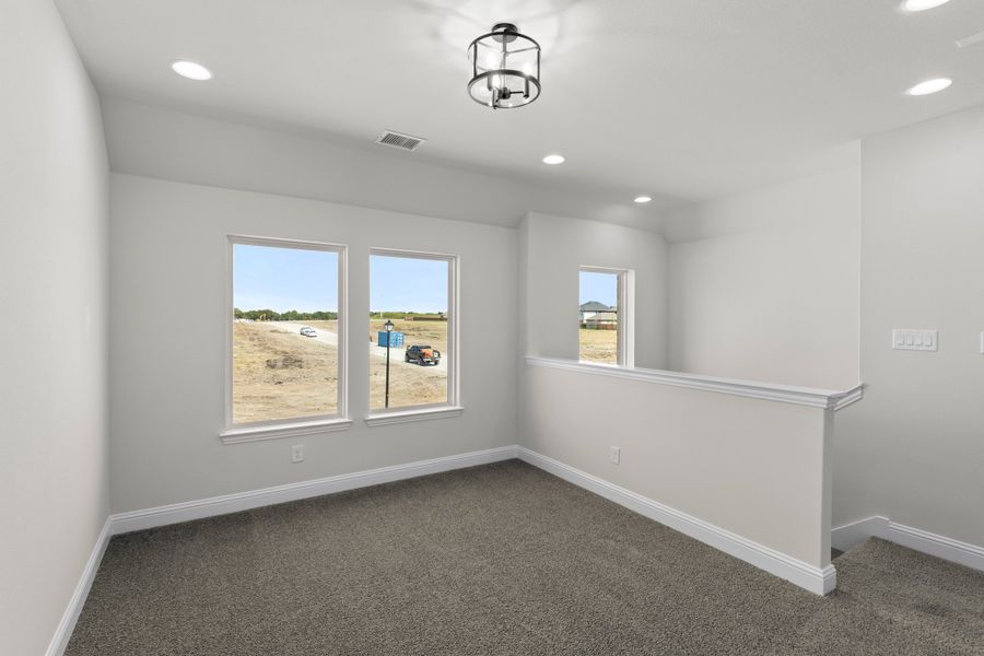 Representative unfurnished interior of a home built from the Honor by Rockwell Homes in Creekside, Royse City (Image 59).
