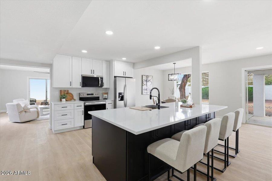 Quartz island bar Quartz island bar