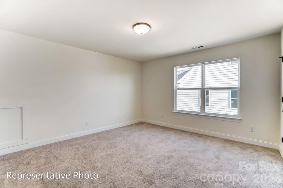 Spacious, unfurnished interior of a new home in Ashton Park, Monroe (Image 15).