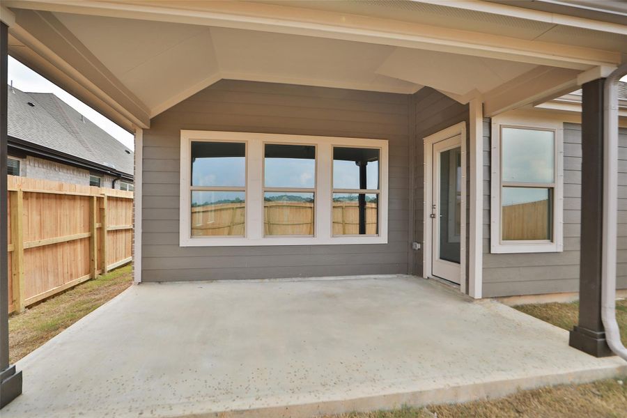 Exterior details and patio area of a home in Westland Ranch, League City (Image 3). Exterior details and patio area of a home in Westland Ranch, League City (Image 3).