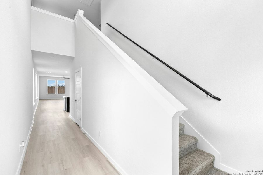 Image 24 of a home in Willowbrook.