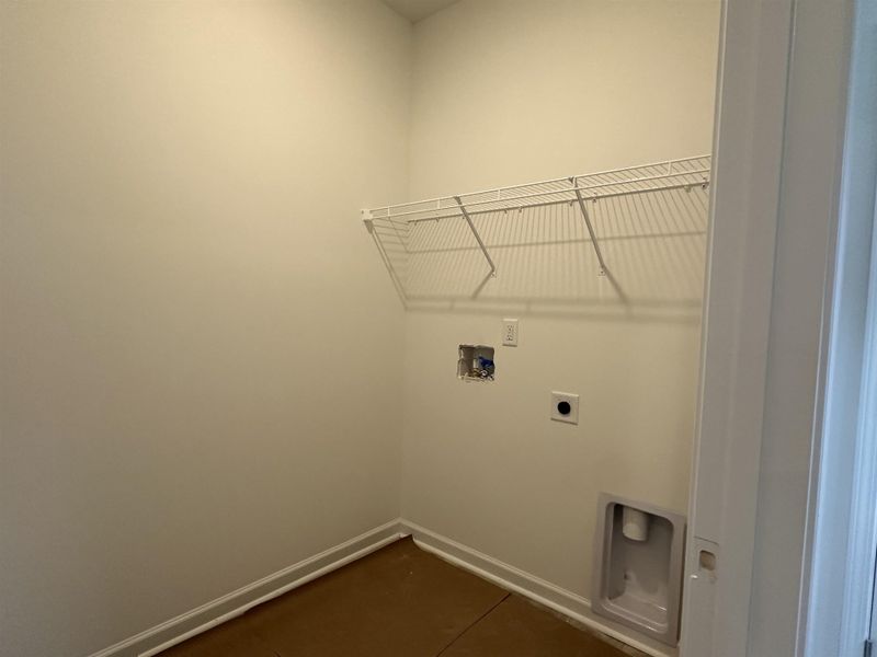 Spacious, unfurnished interior of a new home in Oak Hollow, Longs (Image 11).