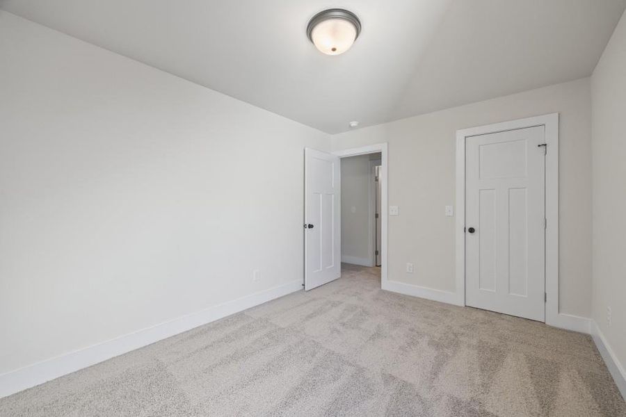 Spacious, unfurnished interior of a new home in , Hartwell (Image 42).