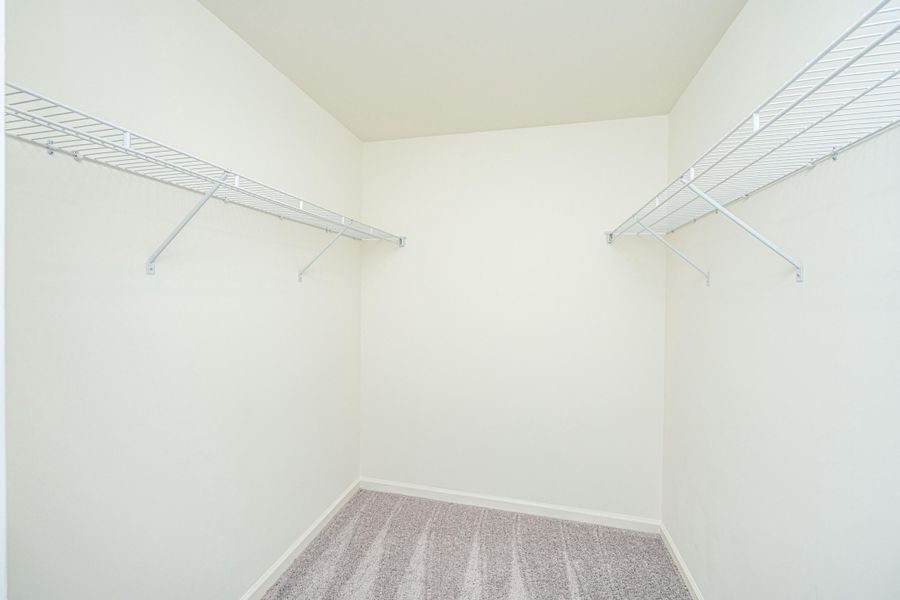 Spacious, unfurnished interior of a new home in Dawson Branch, Summerville (Image 14).