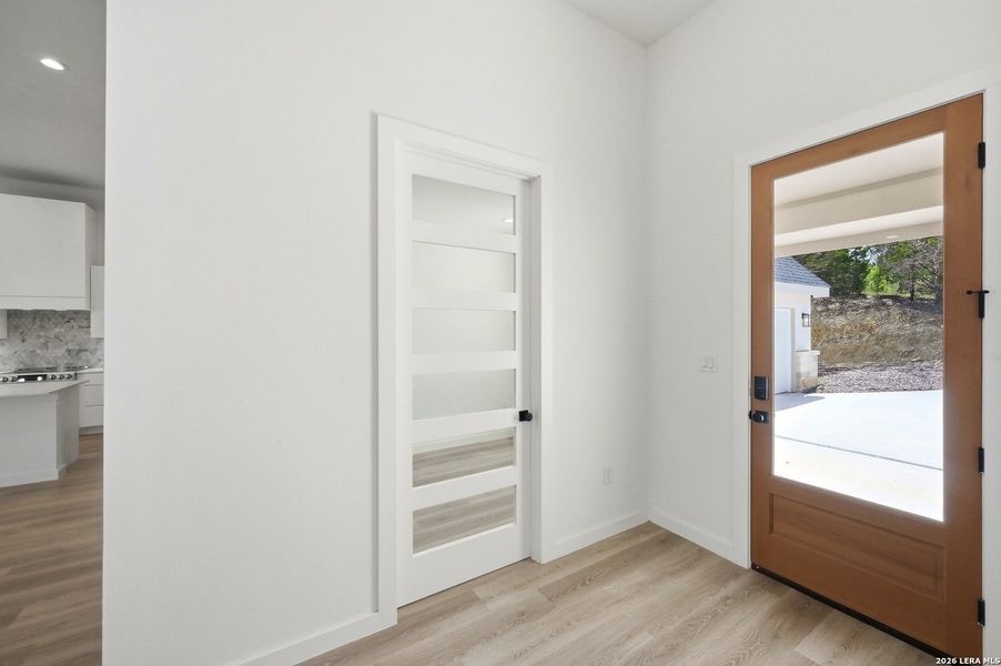 Furnished interior view inside a new home in , Canyon Lake (Image 10).