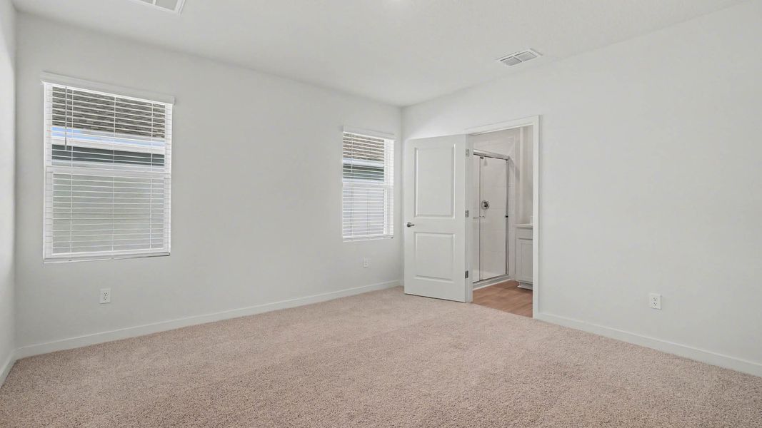 Spacious, unfurnished interior of a new home in Venetian Grove, Vero Beach (Image 14).