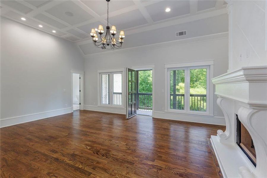 Spacious, unfurnished interior of a new home in , Roswell (Image 70).