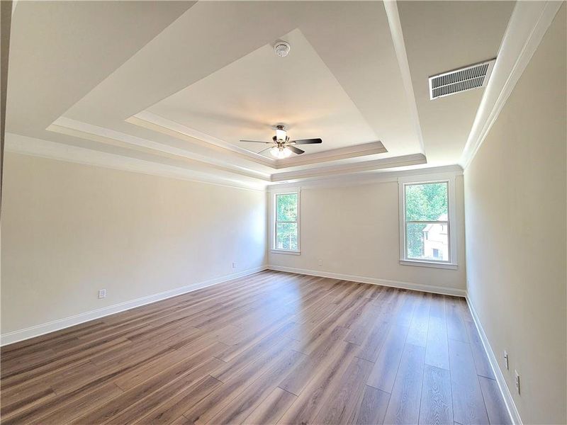 Spacious, unfurnished interior of a new home in , Jefferson (Image 19).