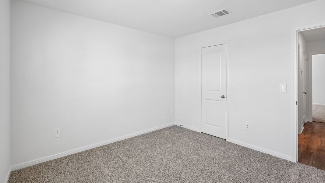 Spacious, unfurnished interior of a new home in Prairie Lakes, Buda (Image 33).