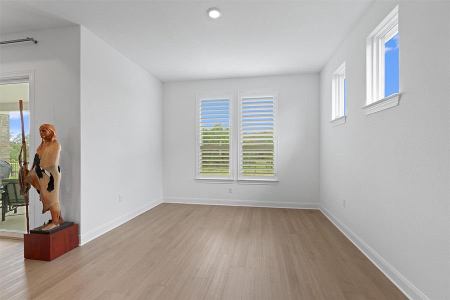Spacious, unfurnished interior of a new home in Sun City Texas, Georgetown (Image 19).