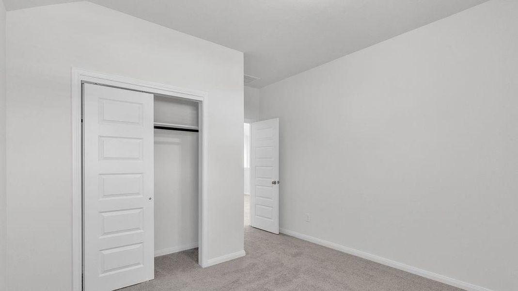 Spacious, unfurnished interior of a new home in Aldine Pines, Houston (Image 19). Spacious, unfurnished interior of a new home in Aldine Pines, Houston (Image 19).