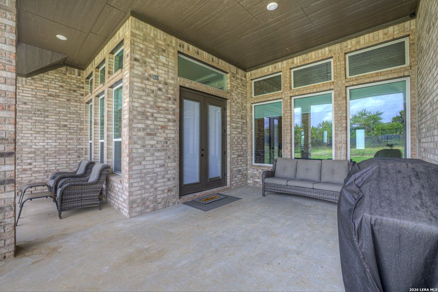 Exterior details and patio area of a home in Waldsanger, New Braunfels (Image 26).