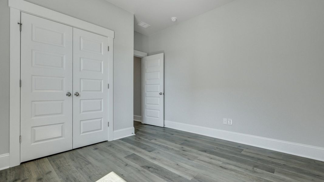 Spacious, unfurnished interior of a new home in Shell Pointe, Gilbert (Image 26). Spacious, unfurnished interior of a new home in Shell Pointe, Gilbert (Image 26).