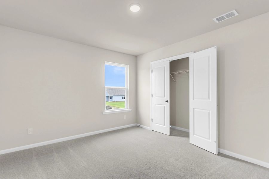 Spacious, unfurnished interior of a new home in Watson Hill, Summerville (Image 28).