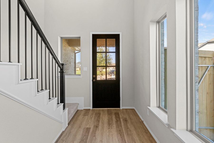 Spacious, unfurnished interior of a new home in Candela, Richmond (Image 21).