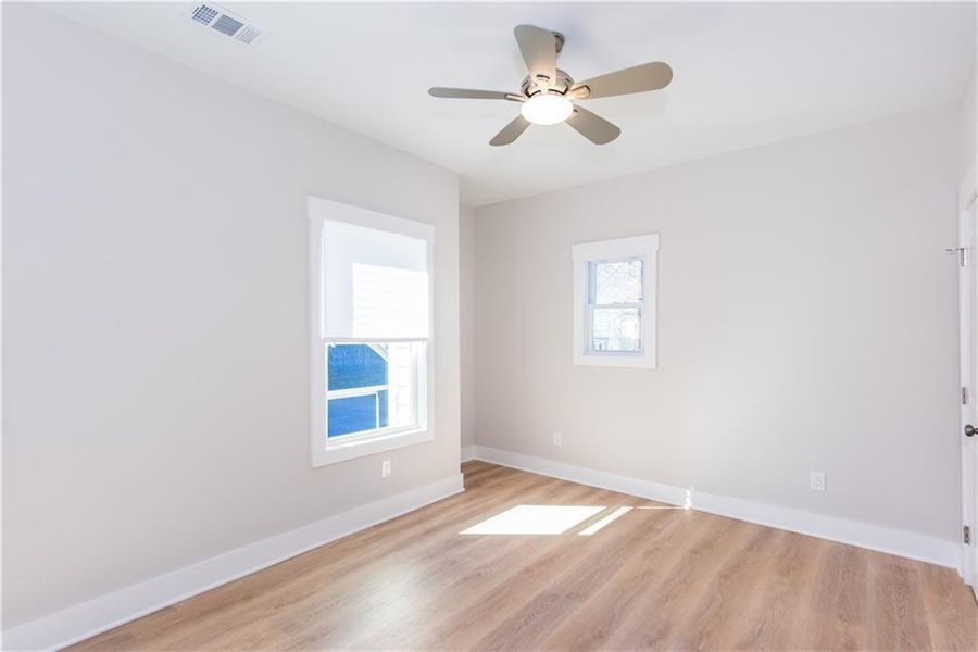 Spacious, unfurnished interior of a new home in , East Point (Image 27).