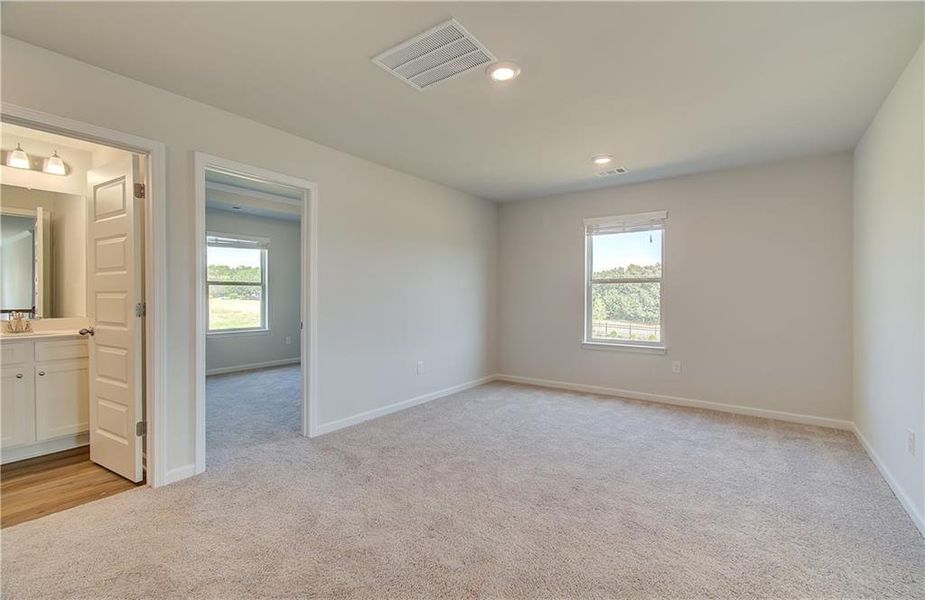 Spacious, unfurnished interior of a new home in Grandview at Millers Mill, Stockbridge (Image 28). Spacious, unfurnished interior of a new home in Grandview at Millers Mill, Stockbridge (Image 28).