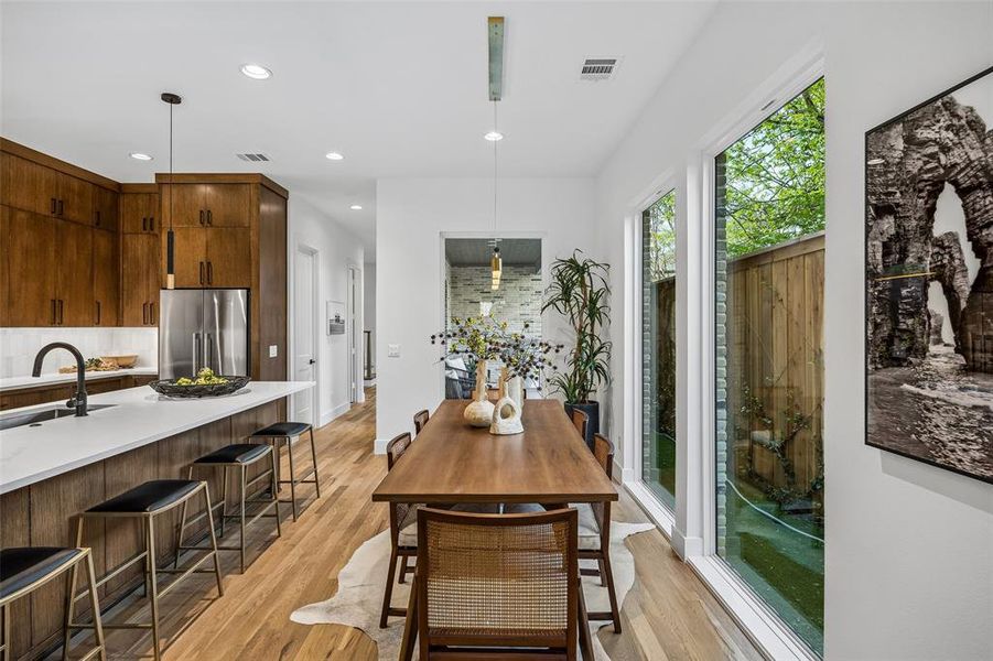Furnished interior view inside a new home in , Dallas (Image 30).