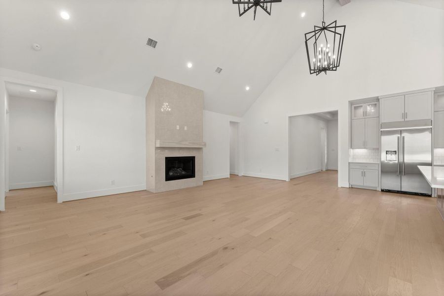 Spacious, unfurnished interior of a new home in Homestead Hill, New Waverly (Image 9).