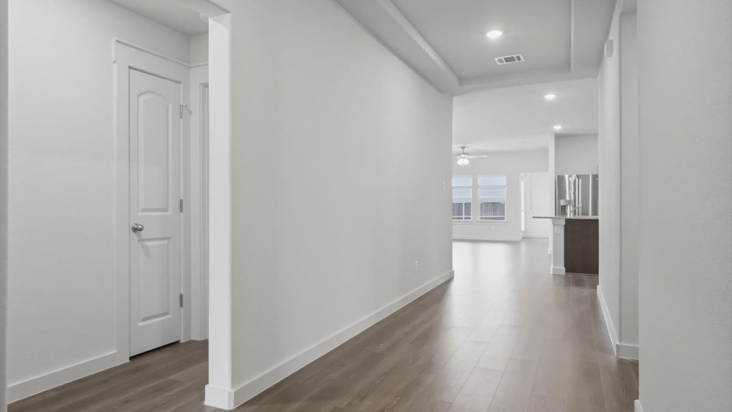 Furnished interior view inside a new home in Walden Pond, Forney (Image 6). Furnished interior view inside a new home in Walden Pond, Forney (Image 6).