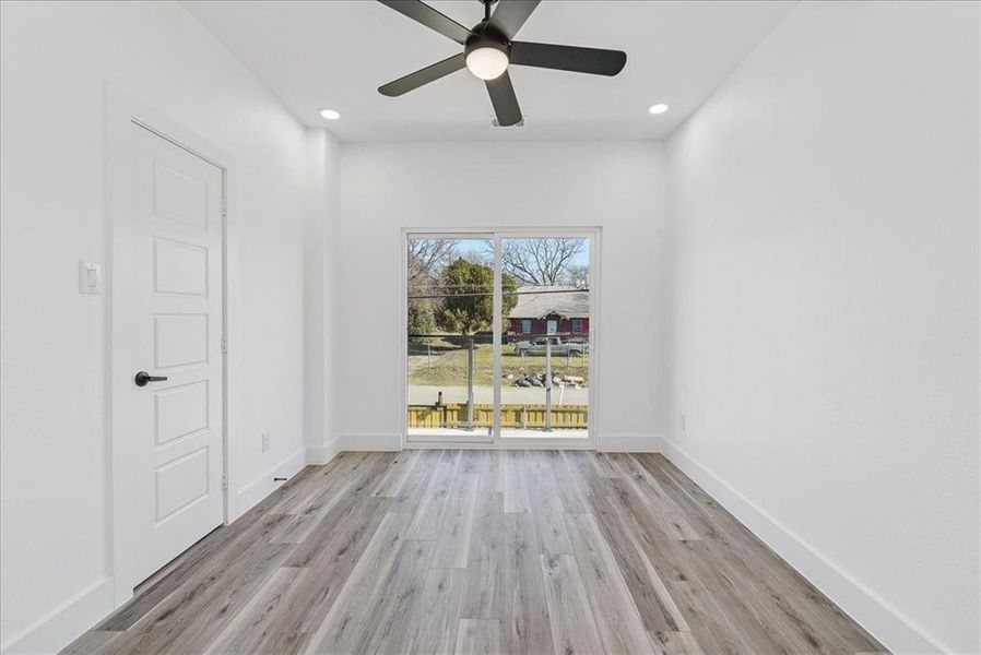 Spacious, unfurnished interior of a new home in , Dallas (Image 34). Spacious, unfurnished interior of a new home in , Dallas (Image 34).