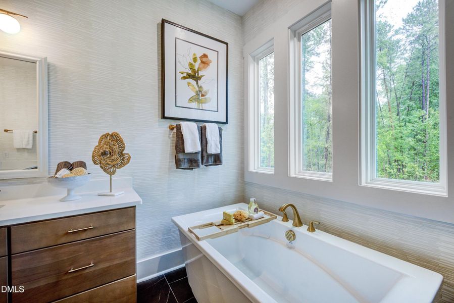 CRBT-0099-00_Ballentine E_Primary Suite