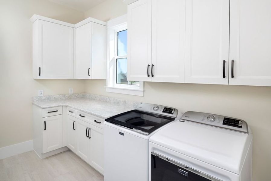 Representative furnished interior of a home built from the Grand Wayfarer by Minto Communities in Latitude Margaritaville Watersound, Panama City Beach (Image 12).