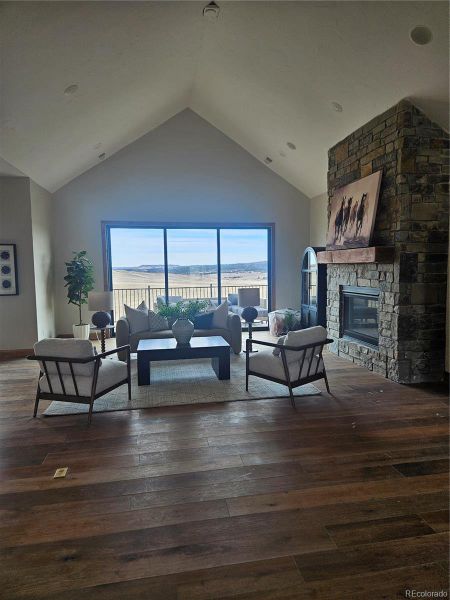 Community amenities in , Sedalia (Image 33).